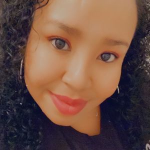 Meet your Posher, Karina